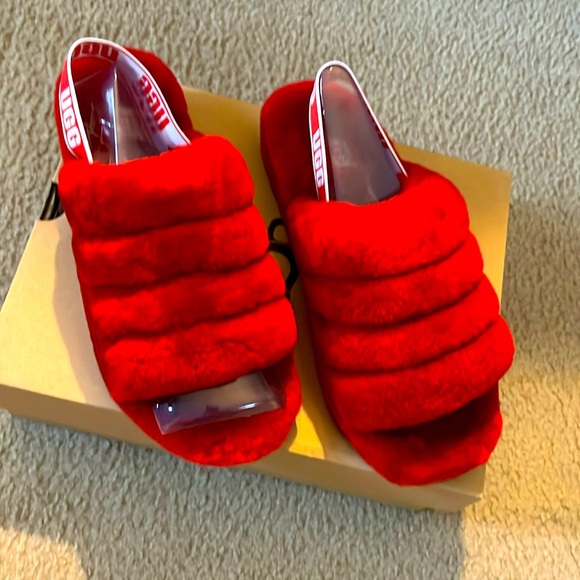 Ugg Platform Sling Back Slippers Red Size 10 Brand New - Picture 1 of 5